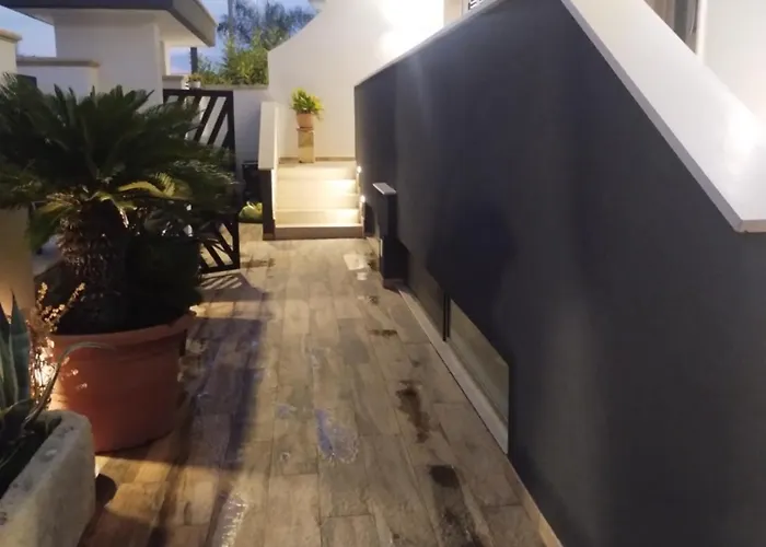 ゲストハウス Helianthus